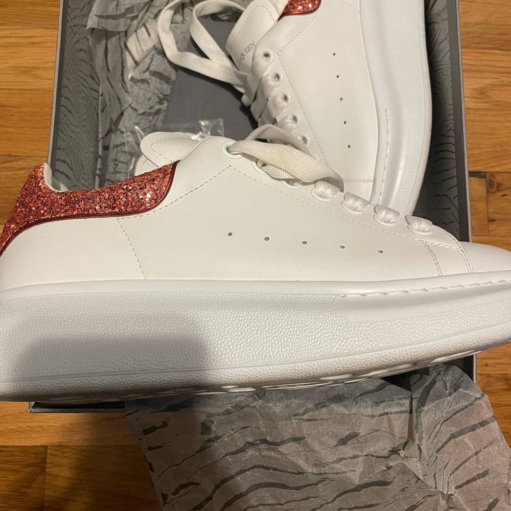 Alexander McQueen Sneakers - Picture 6 of 16